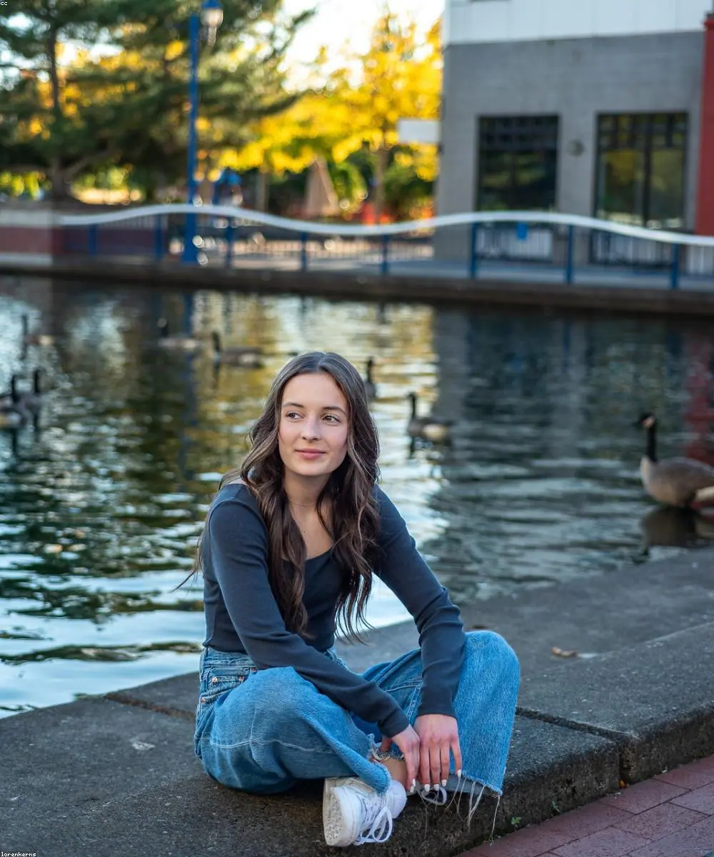 Portrait of a smiling teenager in the program